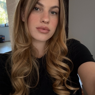 Veronika Naichuk 