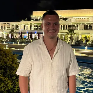Олександр  Анатолійович 